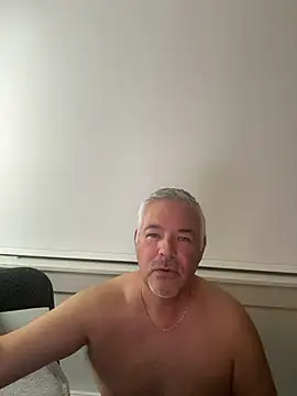 aarosteev2 online show from October 9, 2025, 4:35 am