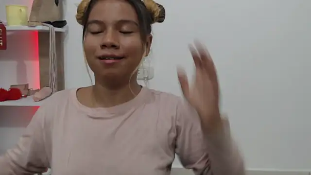 Naomi991 online show from September 28, 2025, 9:22 pm