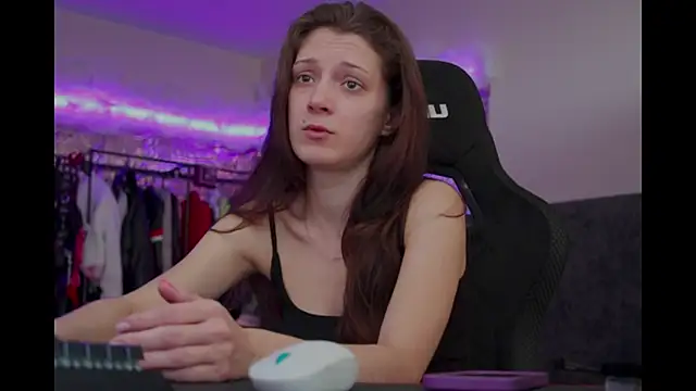 Kathleen Meow online show from September 23, 2025, 6:20 am