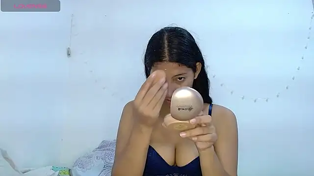 evaluna horny  online show from March 19, 2025, 8:22 pm