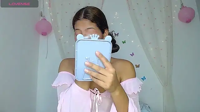 evaluna horny  online show from November 3, 2025, 9:07 pm