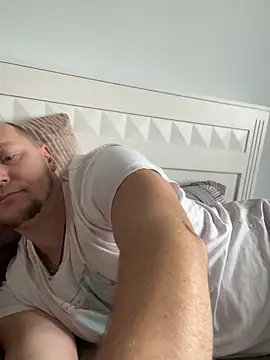 Snapshot of DonorDi chatting on December 23, 2025, 8:24 am DonorDi online show from December 23, 2025, 8:24 am