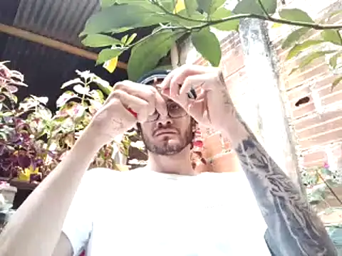 Loggan donnelly online show from September 27, 2025, 7:20 pm