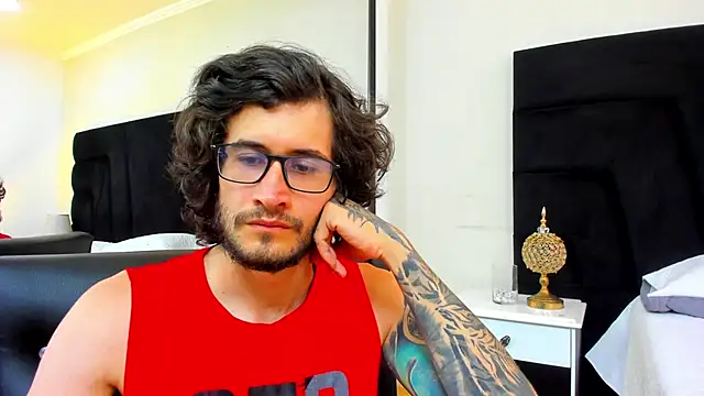 Loggan donnelly online show from March 1, 2025, 8:21 pm