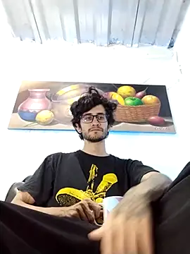 Loggan donnelly online show from April 17, 2026, 4:26 am