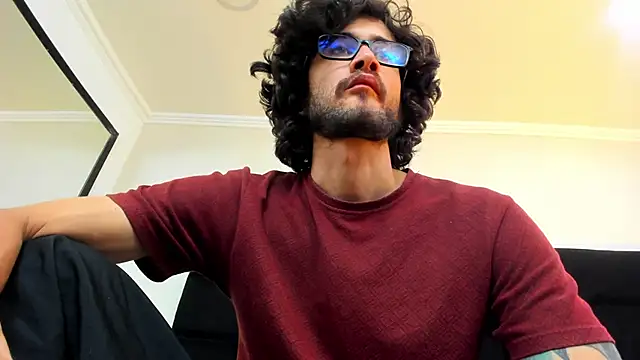 Loggan donnelly online show from February 25, 2025, 12:36 am