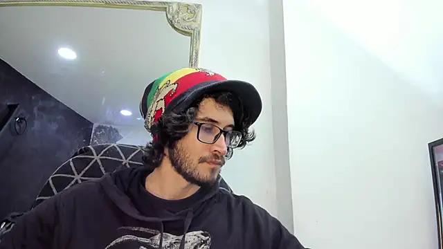 Loggan donnelly online show from March 21, 2025, 8:08 pm