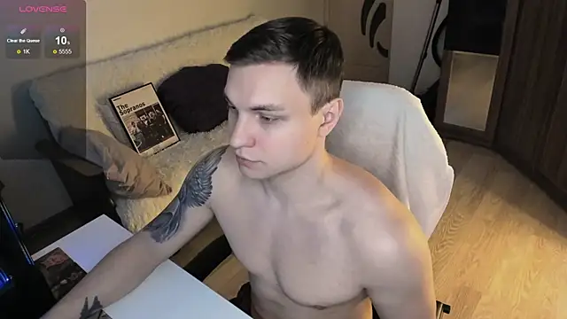 handsome guy01 online show from October 3, 2025, 9:00 am