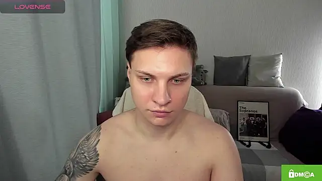 Snapshot of handsome_guy01 chatting on June 21, 2026, 5:13 am handsome guy01 online show from June 21, 2026, 5:13 am