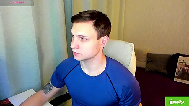 handsome guy01 online show from March 11, 2026, 3:50 pm