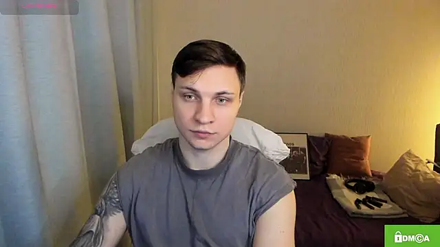 handsome guy01 online show from March 4, 2026, 10:06 pm