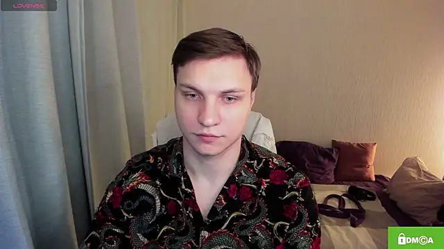 handsome guy01 online show from April 3, 2026, 8:59 pm