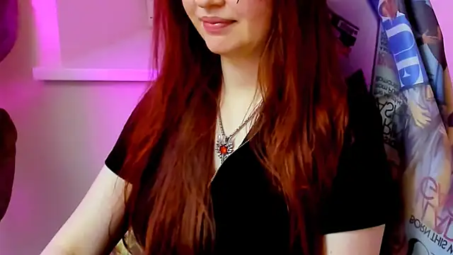Snapshot of CarolGiggly chatting on May 3, 2026, 12:16 am CarolGiggly online show from May 3, 2026, 12:16 am