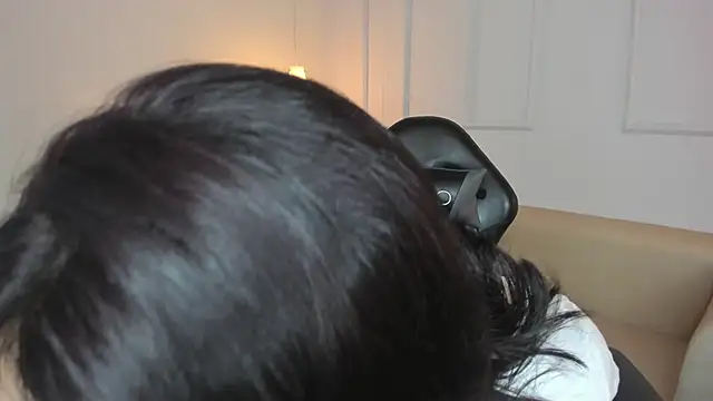 Lillyjonnes  online show from February 27, 2025, 7:47 pm