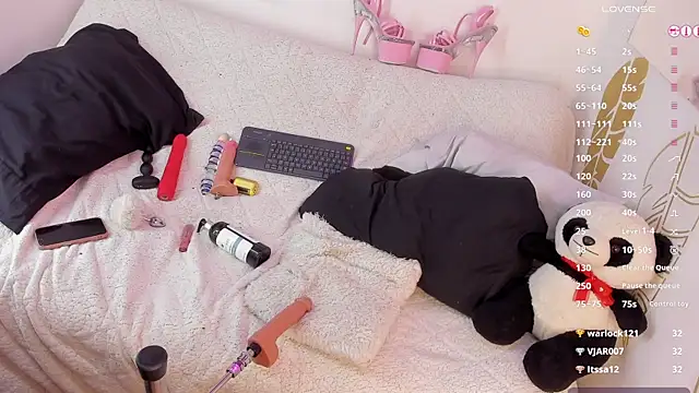 BritannyClaire online show from September 20, 2025, 2:11 pm