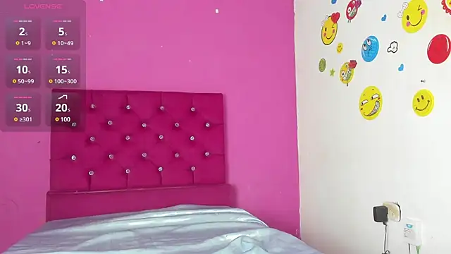 tiffany Bitch online show from March 9, 2025, 7:59 pm