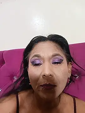 Snapshot of tiffany_Bitch chatting on May 29, 2026, 12:05 am tiffany Bitch online show from May 29, 2026, 12:05 am