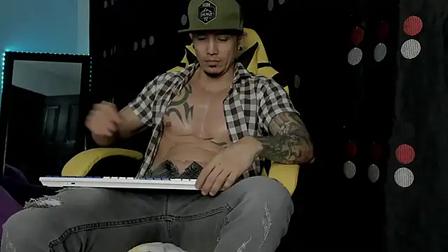 Alex motta online show from March 22, 2025, 5:17 am