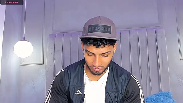 Snapshot of Yoi_Olimpo chatting on February 28, 2025, 12:20 pm Yoi Olimpo online show from February 28, 2025, 12:20 pm