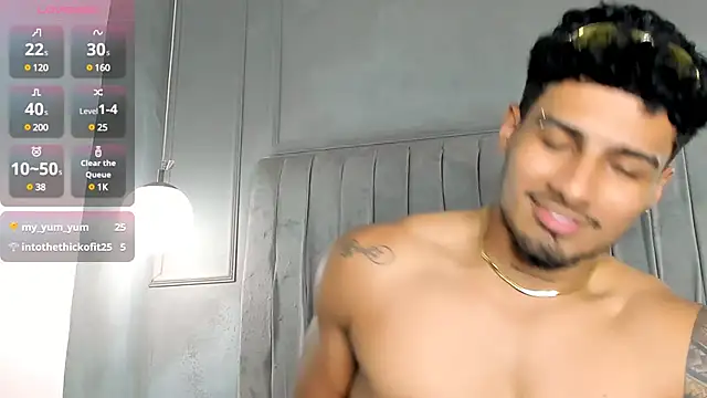 Snapshot of Yoi_Olimpo chatting on March 7, 2025, 7:16 pm Yoi Olimpo online show from March 7, 2025, 7:16 pm