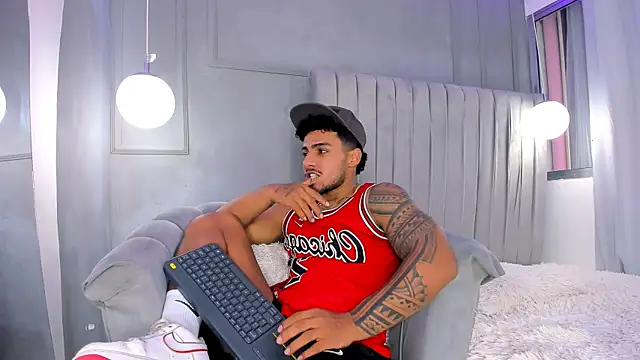 Snapshot of Yoi_Olimpo chatting on March 20, 2025, 1:15 pm Yoi Olimpo online show from March 20, 2025, 1:15 pm