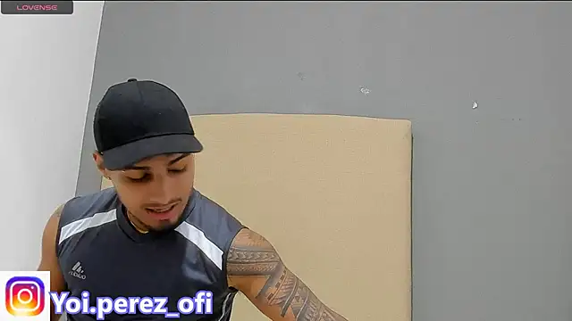 Snapshot of Yoi_Olimpo chatting on February 10, 2025, 2:37 pm Yoi Olimpo online show from February 10, 2025, 2:37 pm