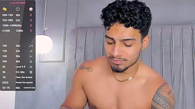 Snapshot of Yoi_Olimpo chatting on March 12, 2025, 8:52 pm Yoi Olimpo online show from March 12, 2025, 8:52 pm