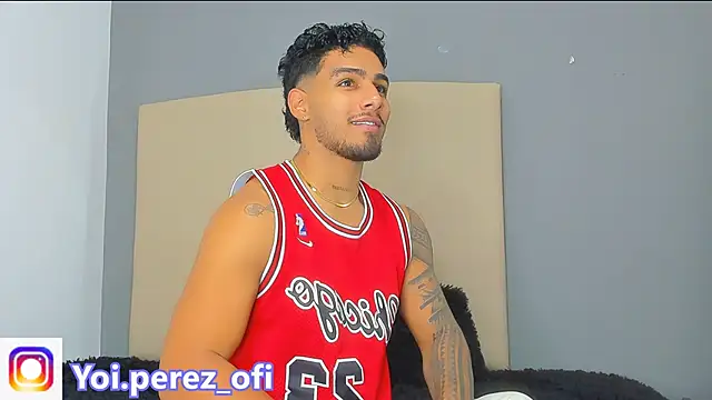 Snapshot of Yoi_Olimpo chatting on February 18, 2025, 12:28 pm Yoi Olimpo online show from February 18, 2025, 12:28 pm