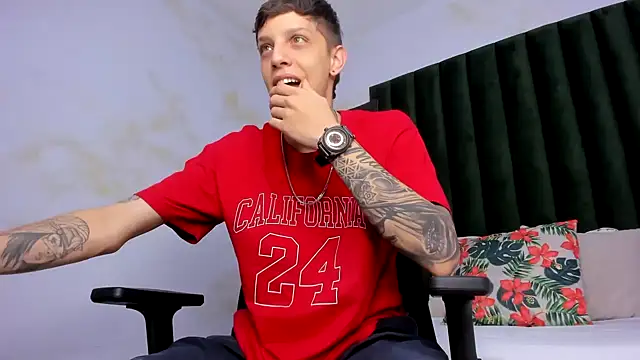 Snapshot of Adam_hard_ chatting on March 5, 2025, 8:42 pm Adam hard online show from March 5, 2025, 8:42 pm