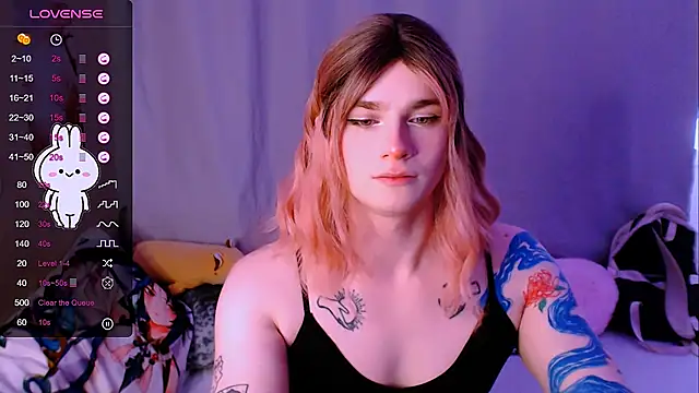 Snapshot of Alice_Hells chatting on September 26, 2025, 4:30 am Alice Hells online show from September 26, 2025, 4:30 am