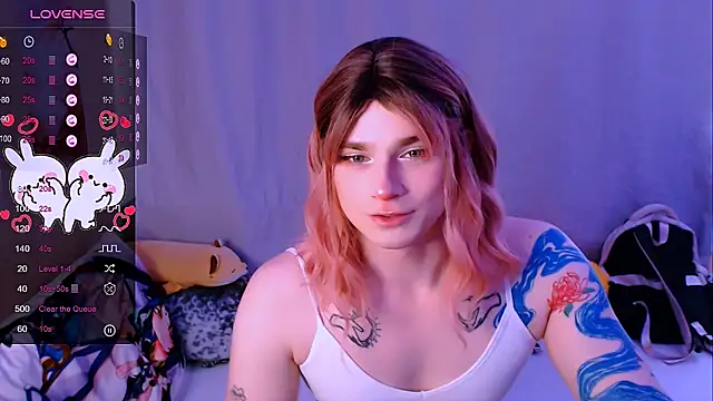 Snapshot of Alice_Hells chatting on September 29, 2025, 5:14 am Alice Hells online show from September 29, 2025, 5:14 am