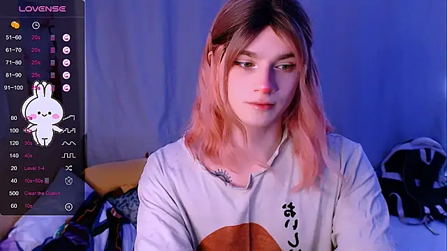 Snapshot of Alice_Hells chatting on November 3, 2025, 5:12 am Alice Hells online show from November 3, 2025, 5:12 am