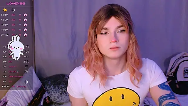 Snapshot of Alice_Hells chatting on February 14, 2025, 4:15 am Alice Hells online show from February 14, 2025, 4:15 am