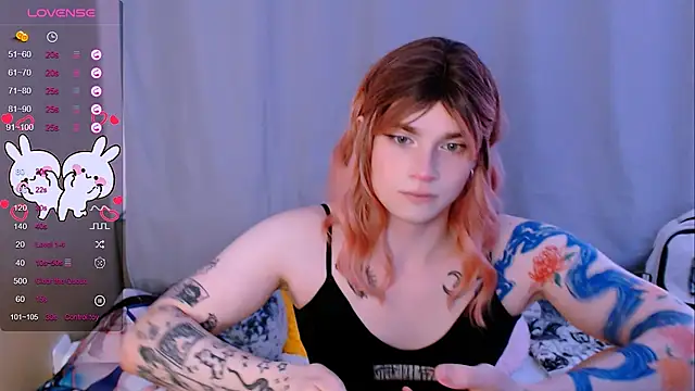 Snapshot of Alice_Hells chatting on February 28, 2025, 8:09 am Alice Hells online show from February 28, 2025, 8:09 am