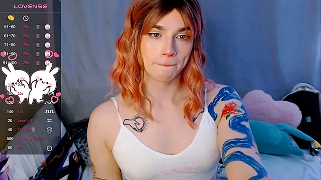 Snapshot of Alice_Hells chatting on February 17, 2025, 7:58 am Alice Hells online show from February 17, 2025, 7:58 am