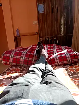 RRahullove69 online show from November 26, 2025, 8:14 am