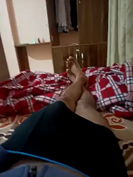 RRahullove69 online show from October 13, 2025, 3:46 pm