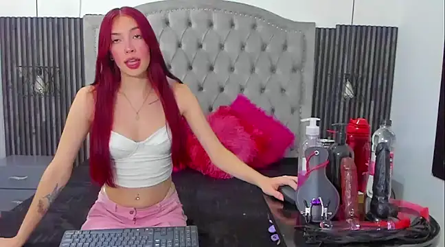 danna flame online show from January 8, 2025, 9:21 am