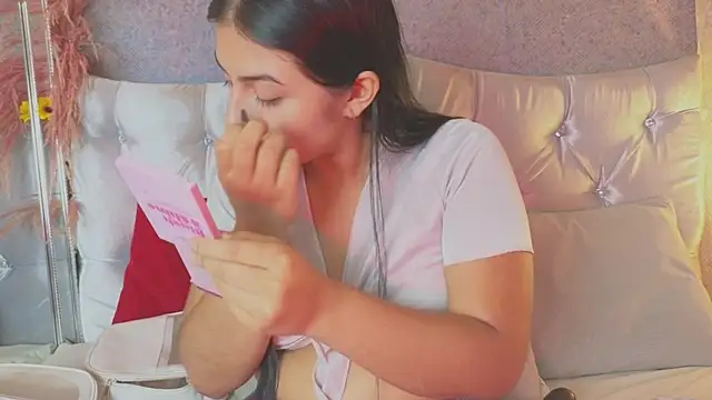 GABYTAYLOR  online show from March 20, 2026, 3:57 pm