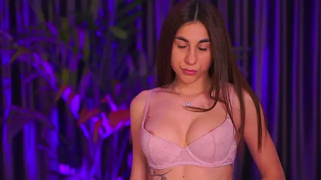 LaraSin online show from December 14, 2024, 8:18 pm