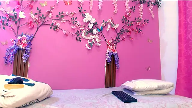 analdeepalejandra18 online show from October 1, 2025, 6:56 pm