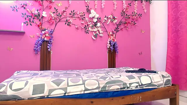 analdeepalejandra18 online show from November 26, 2025, 7:14 pm