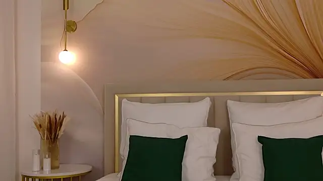 milaleoneli online show from March 1, 2026, 2:50 pm