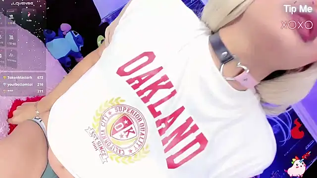 Thalia girl21 online show from October 4, 2025, 12:17 pm