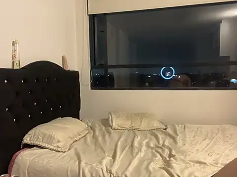 Scarlett Jazmin online show from February 15, 2025, 3:50 pm