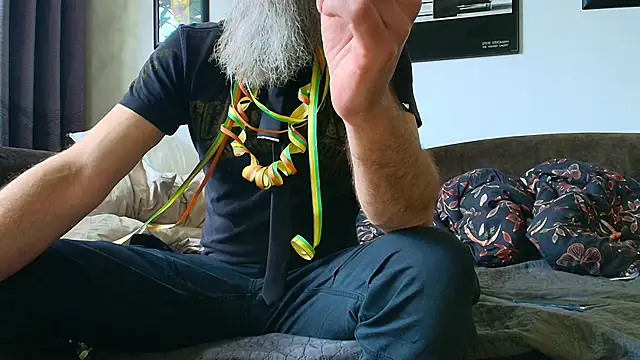 Kingsscepter online show from February 12, 2026, 11:32 am