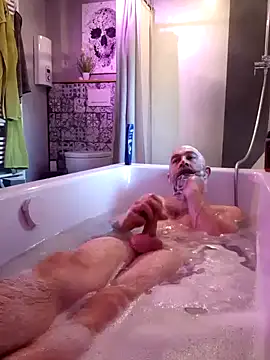 Snapshot of Kingsscepter chatting on March 2, 2025, 2:04 pm Kingsscepter online show from March 2, 2025, 2:04 pm