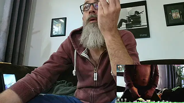 Snapshot of Kingsscepter chatting on September 9, 2025, 8:02 am Kingsscepter online show from September 9, 2025, 8:02 am