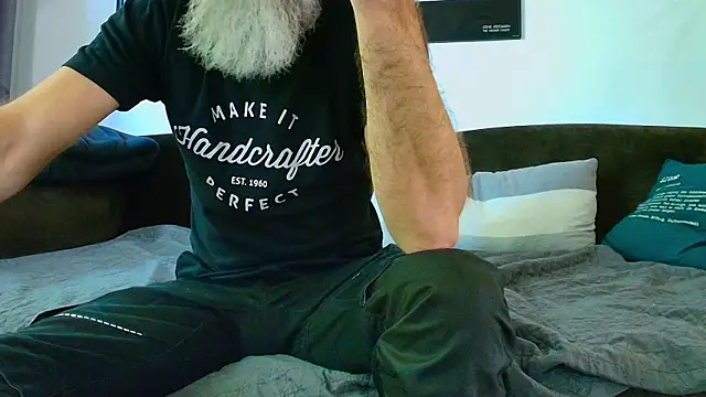 Snapshot of Kingsscepter chatting on September 19, 2025, 9:13 am Kingsscepter online show from September 19, 2025, 9:13 am