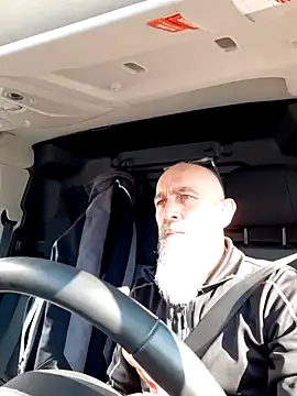 Snapshot of Kingsscepter chatting on March 5, 2025, 1:17 pm Kingsscepter online show from March 5, 2025, 1:17 pm